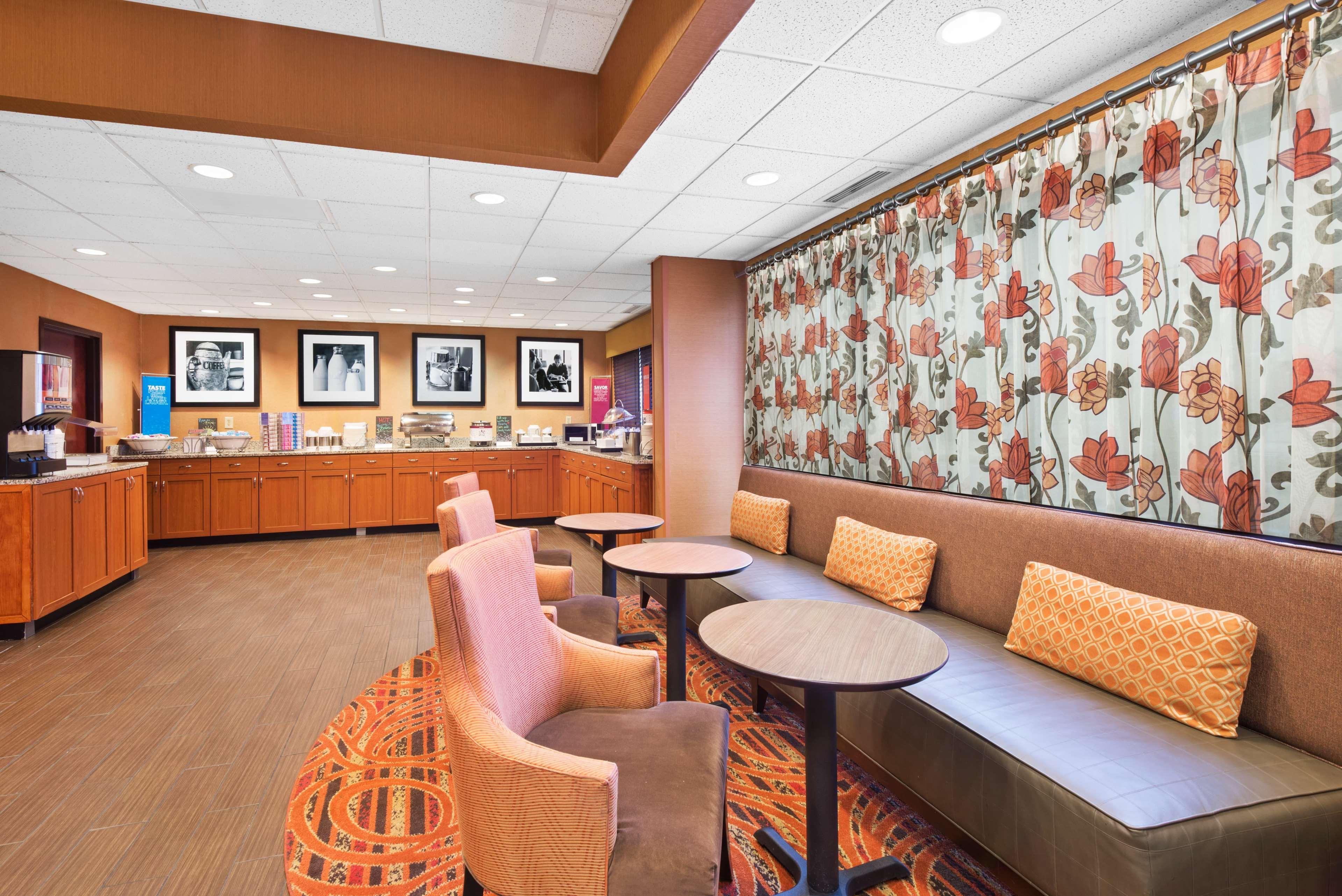 Hampton Inn Winfield Teays Valley Exteriér fotografie