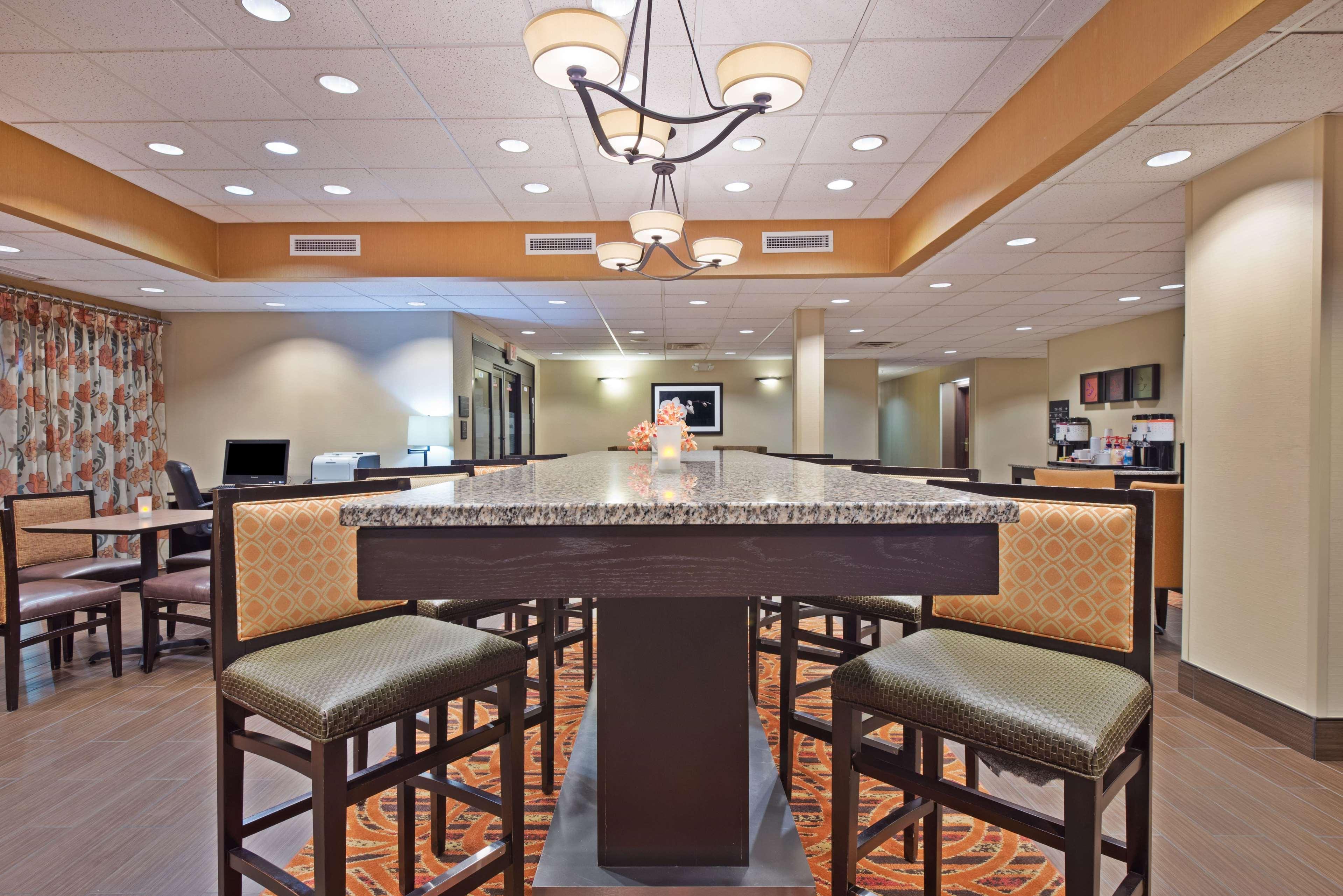 Hampton Inn Winfield Teays Valley Exteriér fotografie