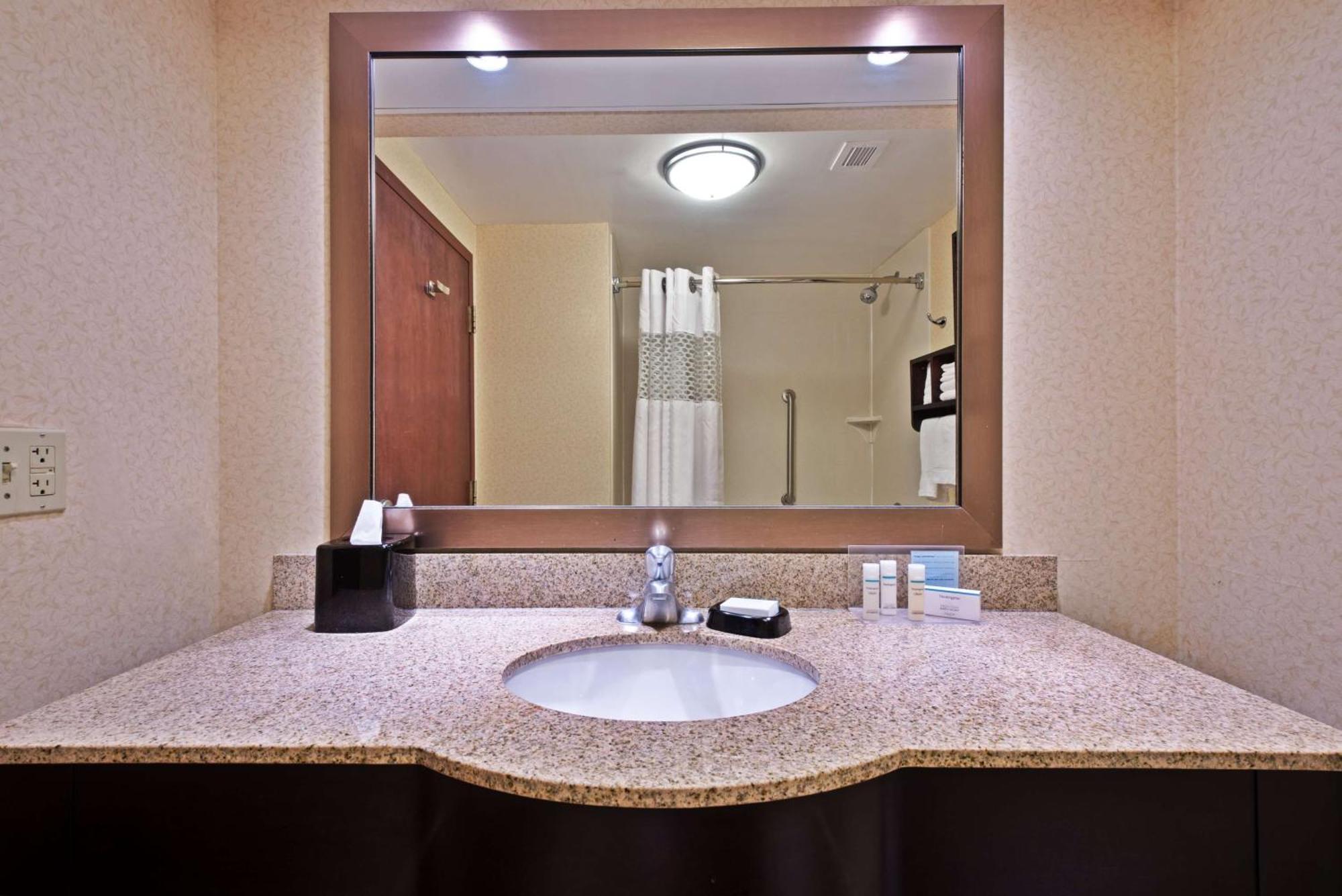Hampton Inn Winfield Teays Valley Exteriér fotografie